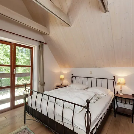 With Pool & Sauna, Cleaning Included Villa *