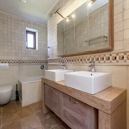 With Pool & Sauna, Cleaning Included Villa *